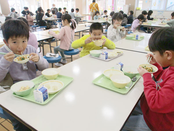 学校給食